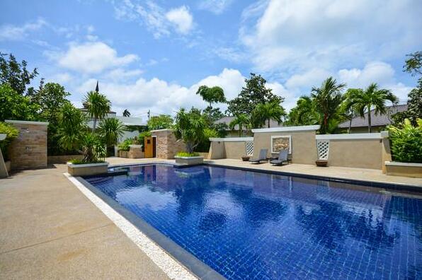 3-Bedroom Luxury Pool Villa Phuket