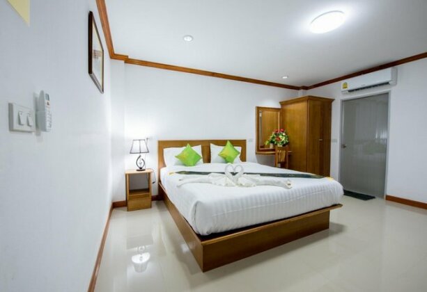 Thatphanom View Hotel Nakhon - Photo4