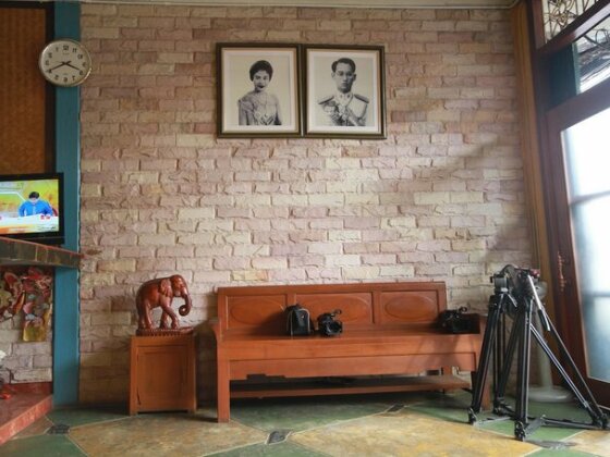 Sritrang Hotel - Photo2