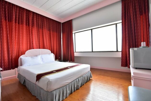 Thumrin Hotel - Photo2