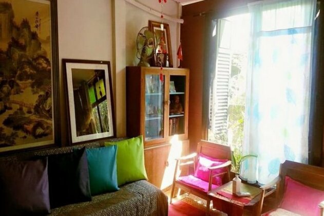 Artist's Place Trat - Photo3