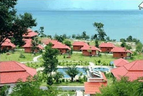 Golden Cliff Beach Resort - Photo2