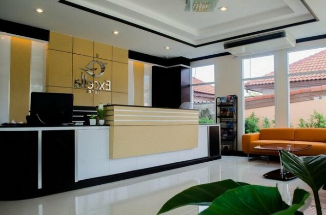 Excella Hotel - Photo2