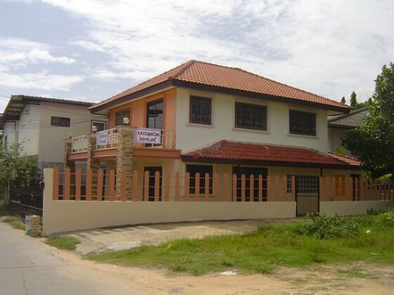 Near Bus Guesthouse Center Ubon - Photo3