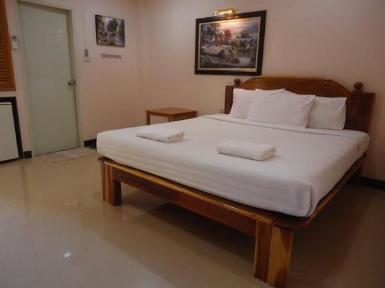 Phadaeng Hotel - Photo4