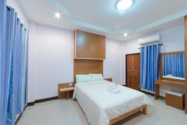 Nawaporn Resort - Photo2