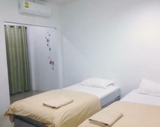 Prajak Place