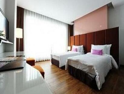 Prajaktra Design Hotel - Photo2