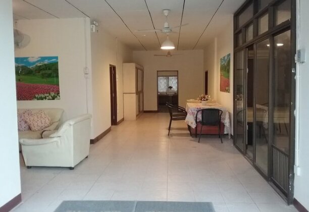 Srisin Guesthouse - Photo4