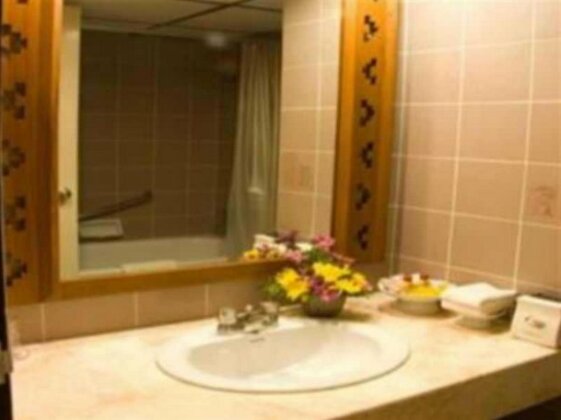Seeharaj Hotel - Photo4