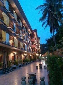 Waen Petch Place Hotel