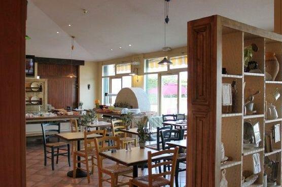 Supat Homestay - Photo2