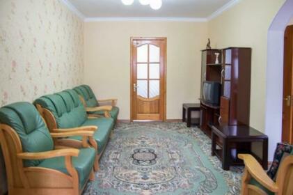 City Center Apartment On Ayni