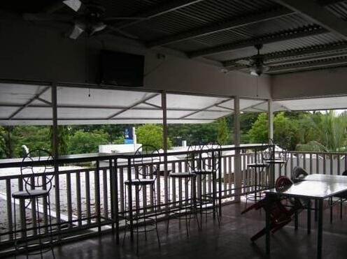 Gino's Hotel Lda - Photo2