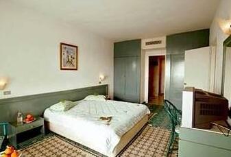 Hotel Albatross - Photo2