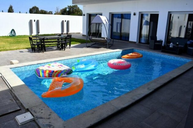 Limo's House - Photo2