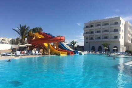 Palmyra Holiday Resort & Spa - Families Only
