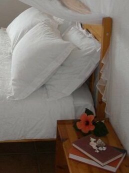 Hilltop Hotel Neiafu - Photo4