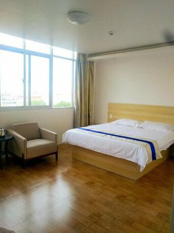 Coastline Hotel