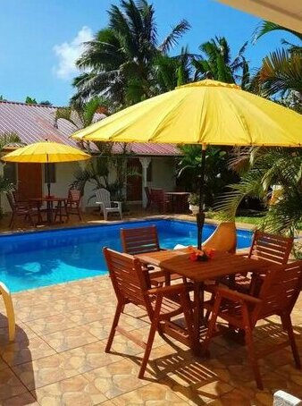 The Tropical Villa