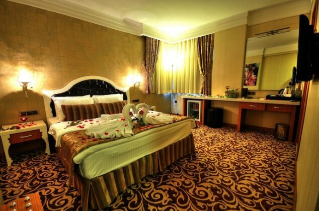 Golden Deluxe Hotel - Photo4