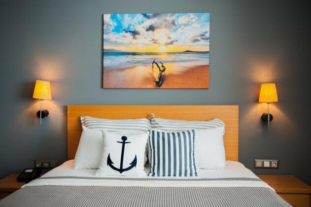 Port Marina Hotel - Photo4