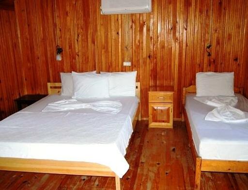 Arkadas Otel