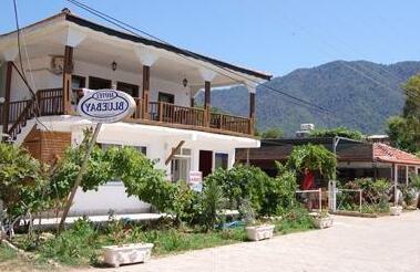 Bluebay Motel - Photo2