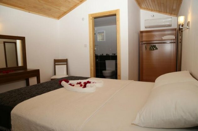 Felix Bungalow Hotel - Photo3
