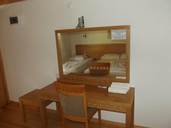 Felix Bungalow Hotel - Photo4