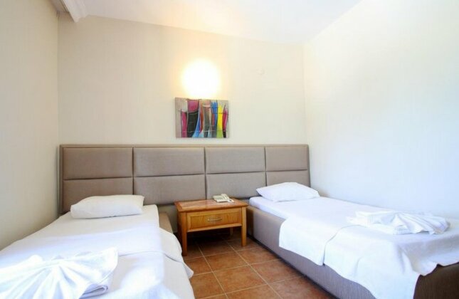 Ford Hotel - Photo4