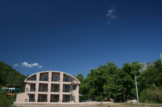 Golden River Hotel - Photo5