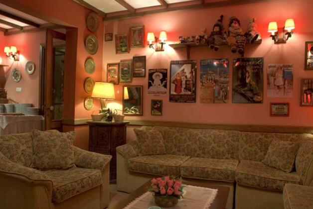 Piccolo Mondo Hotel - Photo2