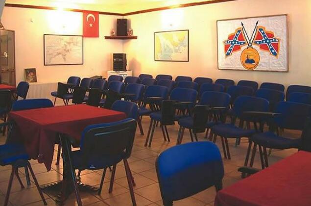 Riverside Hotel Agva - Photo2