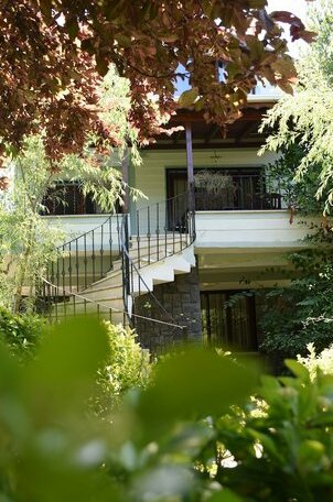 Vira Creek House - Photo2