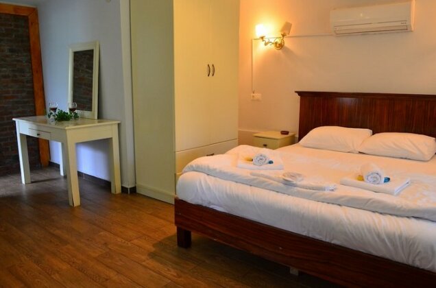 Vira Creek House - Photo4