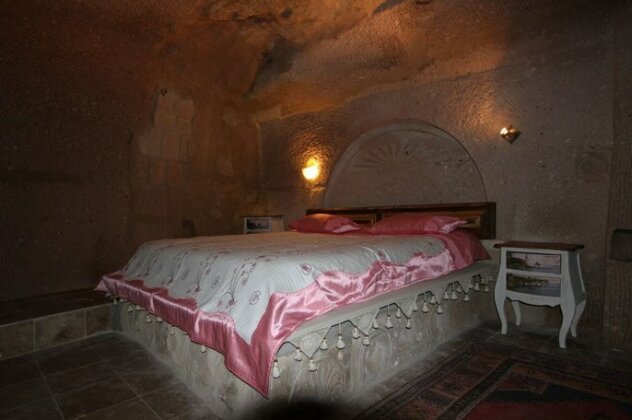 AkCave Suites & Resort - Photo3