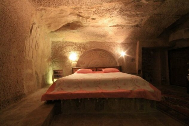 AkCave Suites & Resort - Photo4