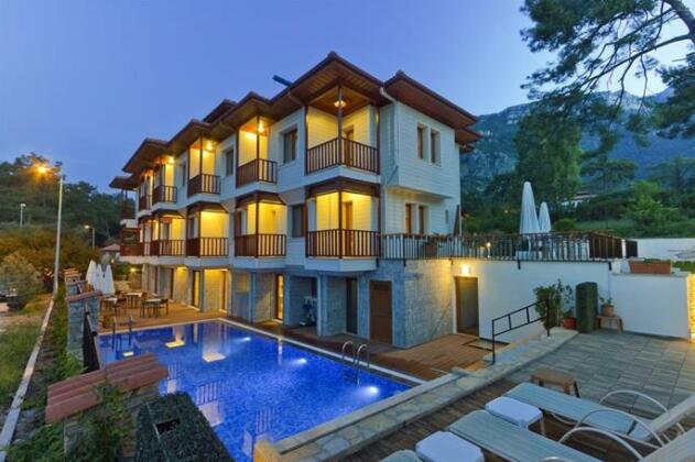 Summer Hotel