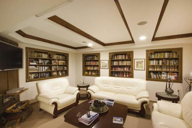 Summer Hotel - Photo3