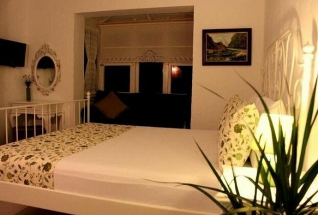 Adelfia Hotel - Photo2