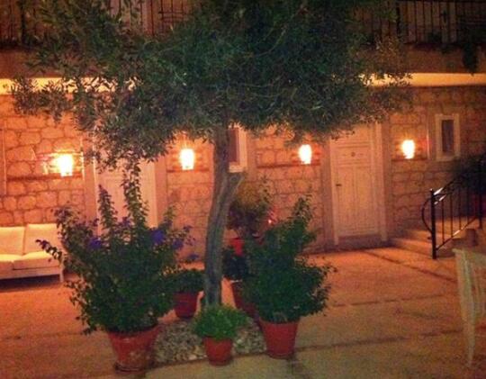 Alacati Alesta Otel - Photo3