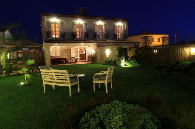 Angel's Inn Alacati Hotel - Photo2