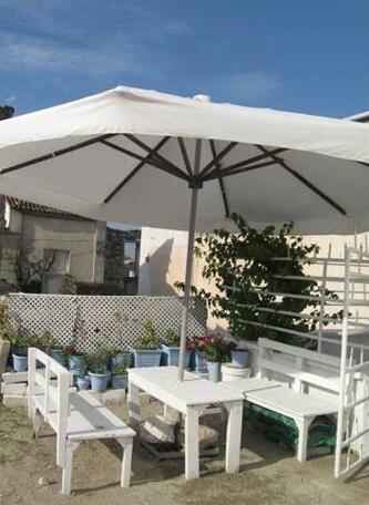 Beyaz Ev Hotel Alacati - Photo2