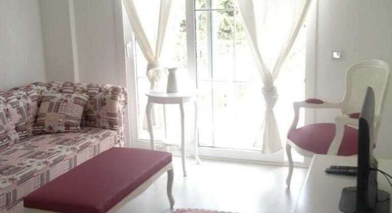 CUMBALA Houses - Photo3