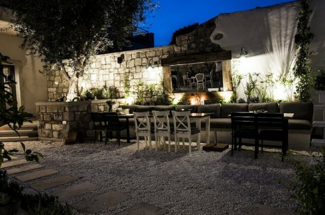 Sakula Hotel - Photo2