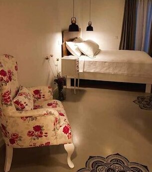 Sakula Hotel - Photo4