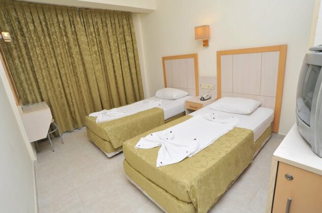 Cleopatra Golden Beach Hotel - Photo2