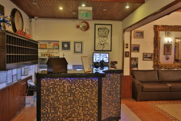 Gallion Hotel - Photo2
