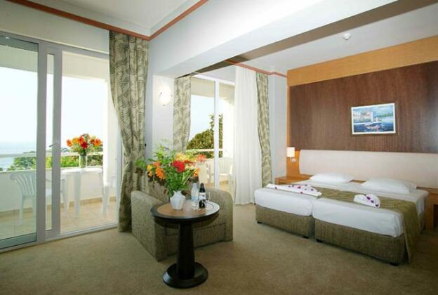 LABRANDA Alantur Resort - Photo5